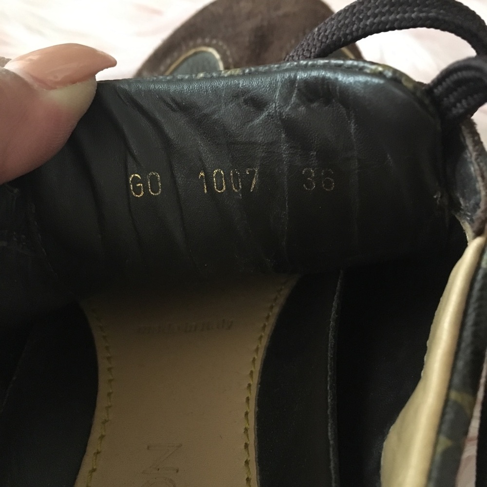 Louis Vuitton Sneakers